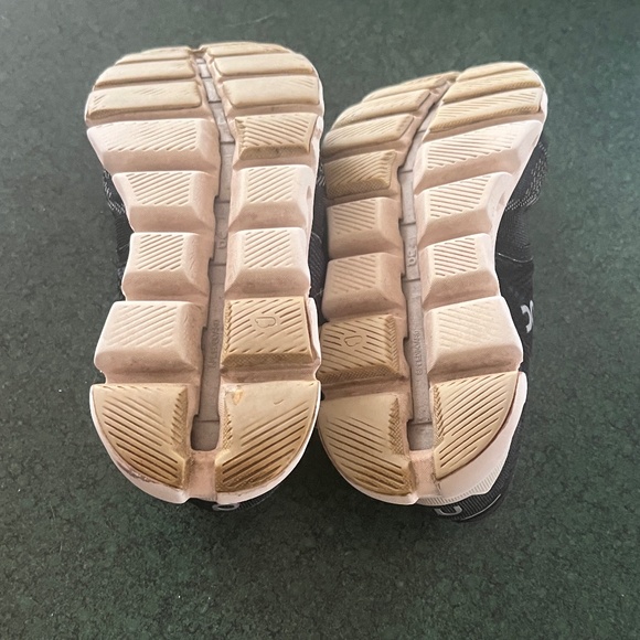 On Running - Picture 6 of 7